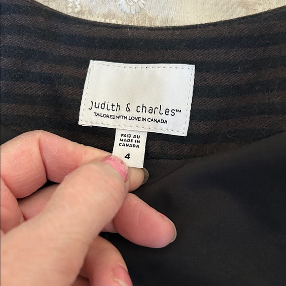 Judith & Charles Cropped Black & Brown Striped Jacket with front zipper - Picture 10 of 16